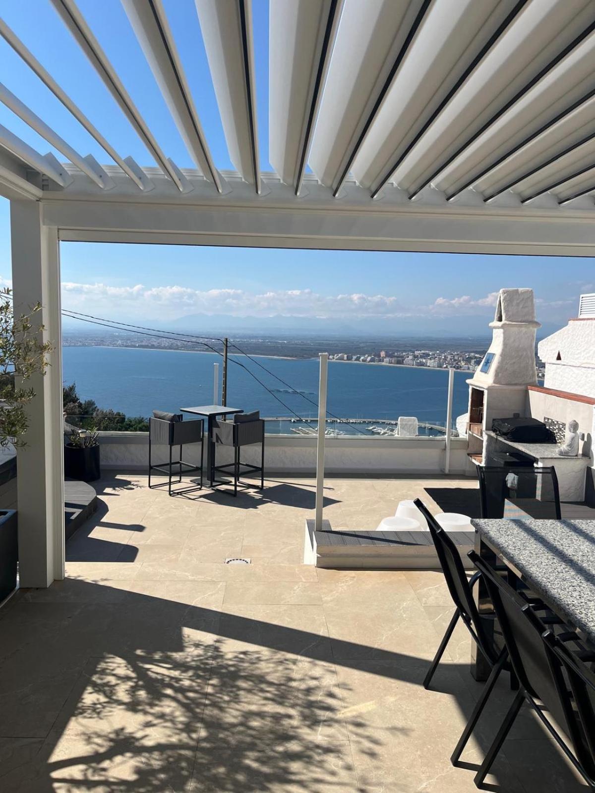 Appartement Duplex Rosas Avec Terrasse Magnifique Jacuzzi Vue Mer Exteriér fotografie